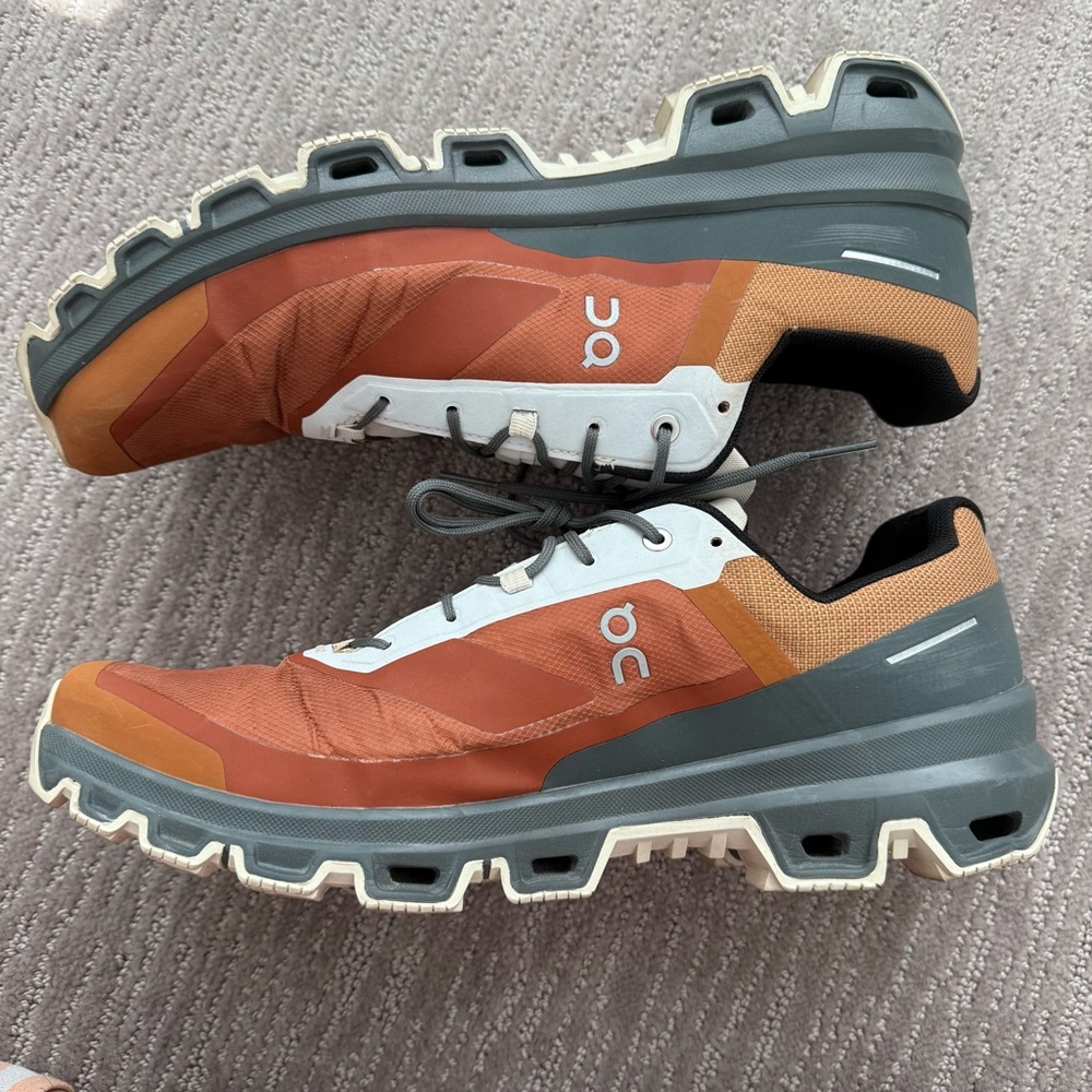 On Running Men's Athletic Shoes - Brown, Black, White - Picture 4 of 8